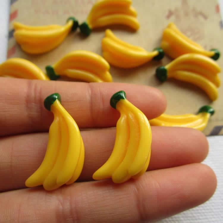 ＜グリーンピアッシング＞ バナナ アクリル樹脂 手作り アクセサリーパーツ