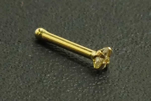 ＜グリーンピアッシング＞ ダイヤモンド（SI/2.0mm）K14YG 鼻ピアス 20G画像