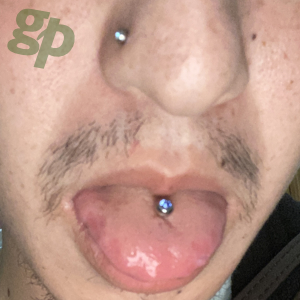 �l���@�[�t������̐�ƕ@�̃{�f�B�s�A�X